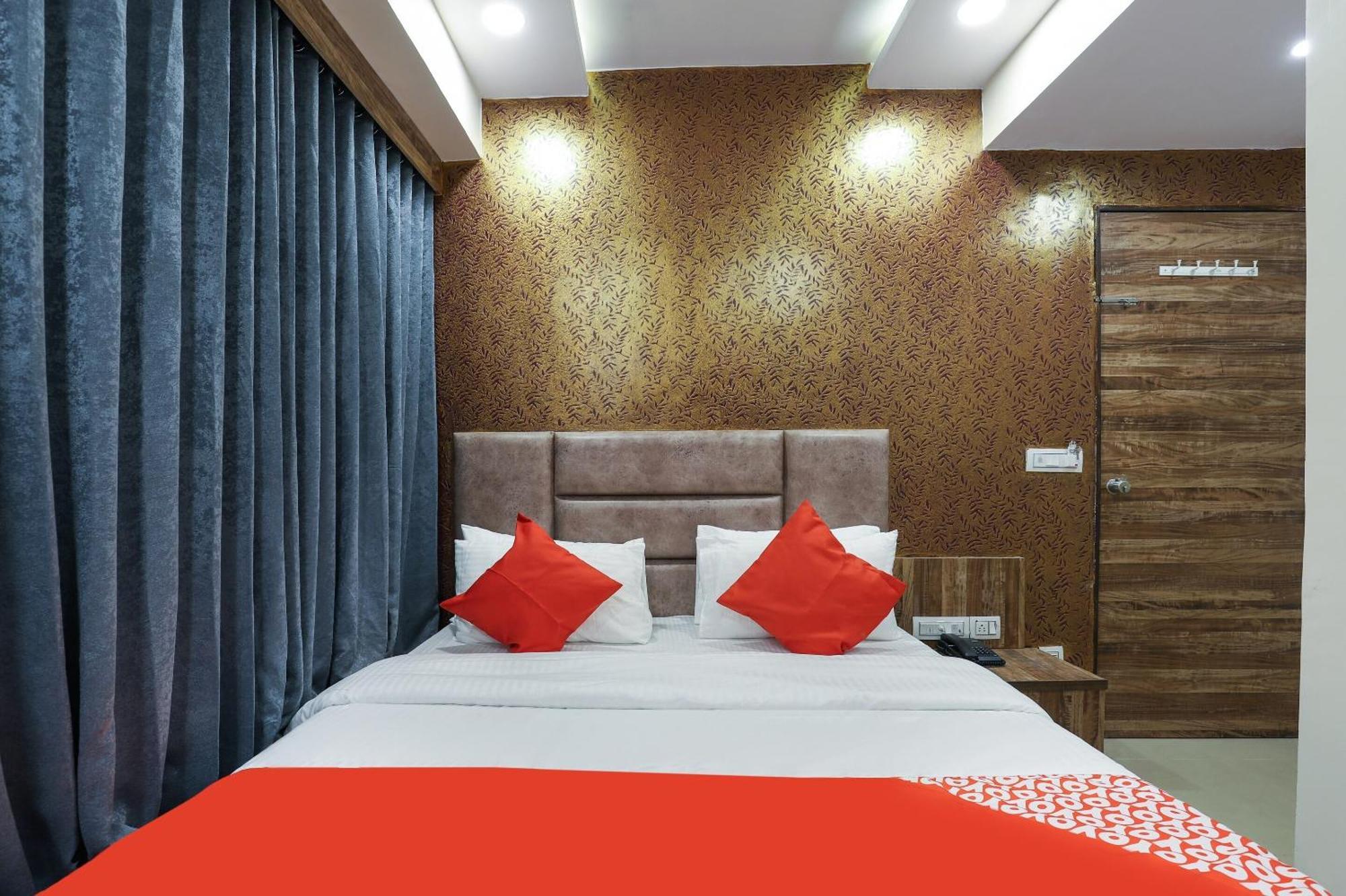 Hotel O Dream Stay Sarkhej Eksteriør bilde