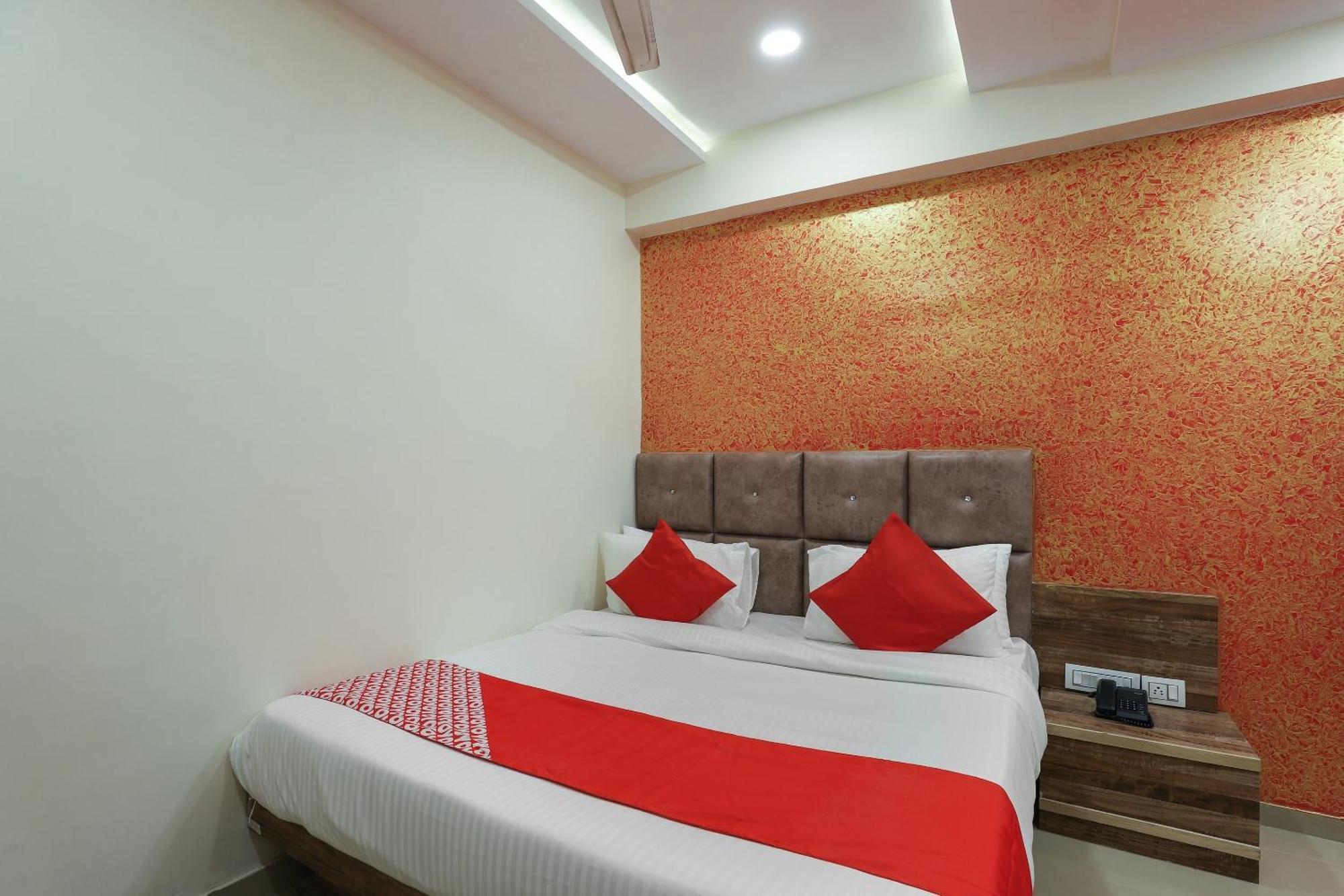 Hotel O Dream Stay Sarkhej Eksteriør bilde