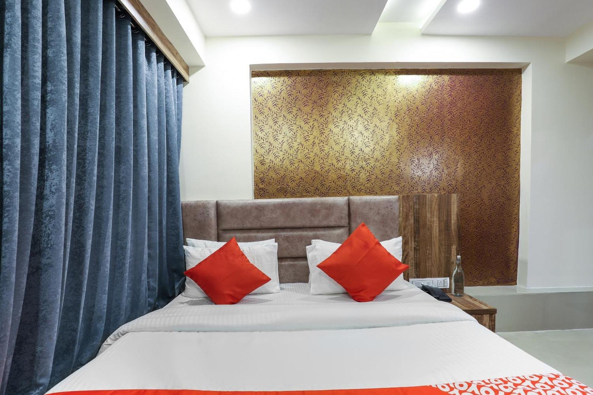 Hotel O Dream Stay Sarkhej Eksteriør bilde