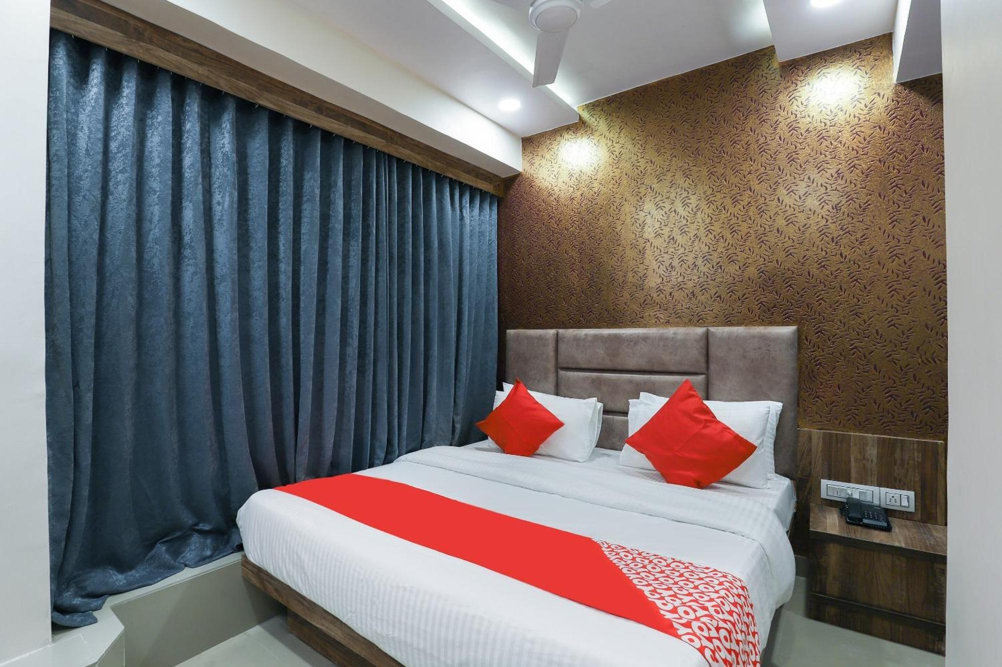 Hotel O Dream Stay Sarkhej Eksteriør bilde