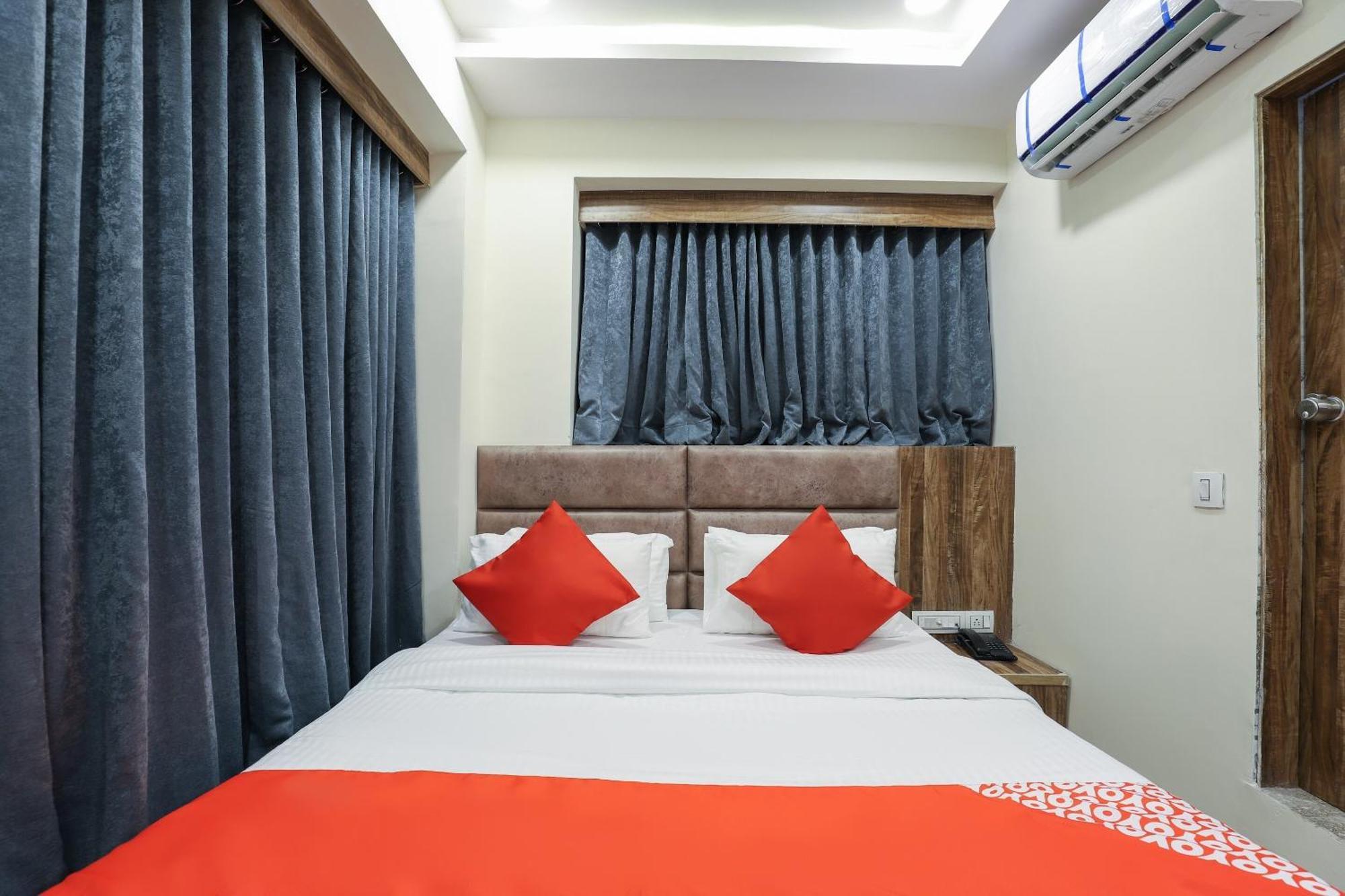 Hotel O Dream Stay Sarkhej Eksteriør bilde